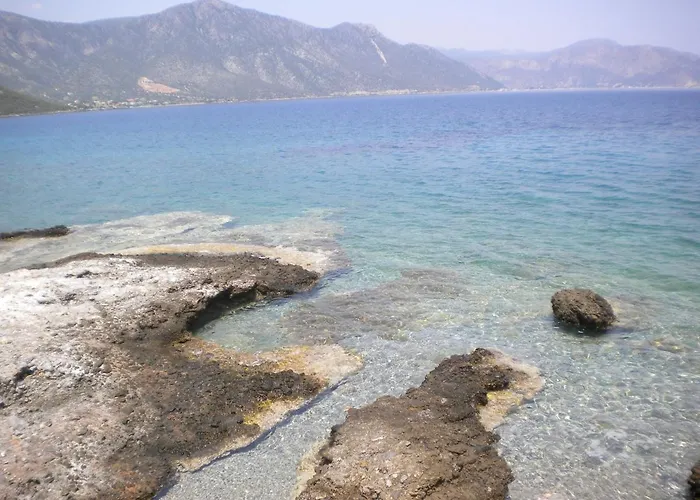 Ferienhaus Amygdalia, A Stone House In A Quiet Landscape *